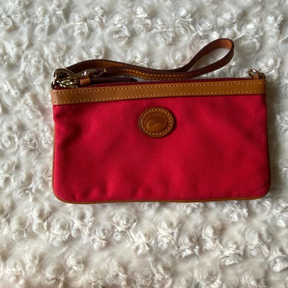 Dooney & Bourke Canvas Leather Red Wristlet - Picture 2 of 9